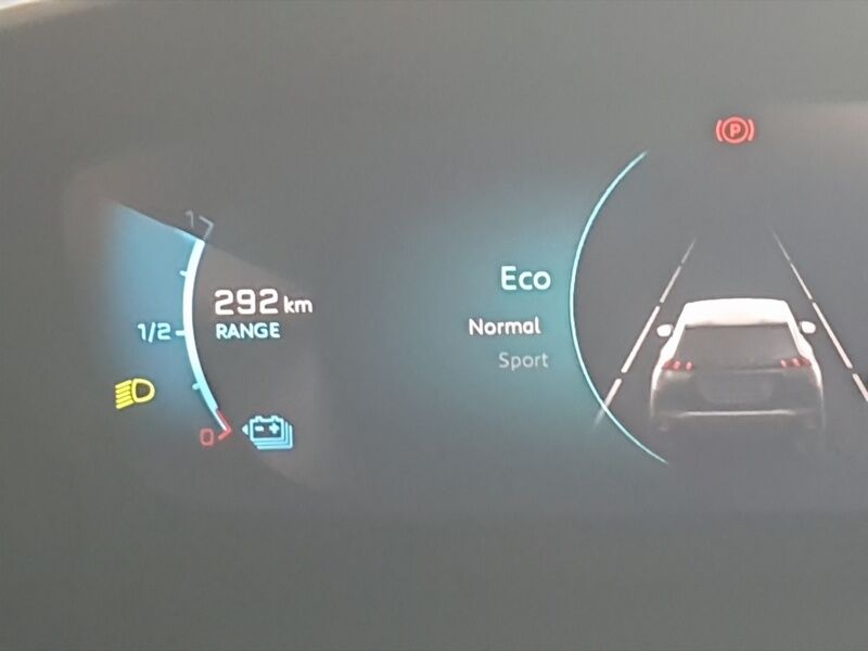 More views of Peugeot 2008