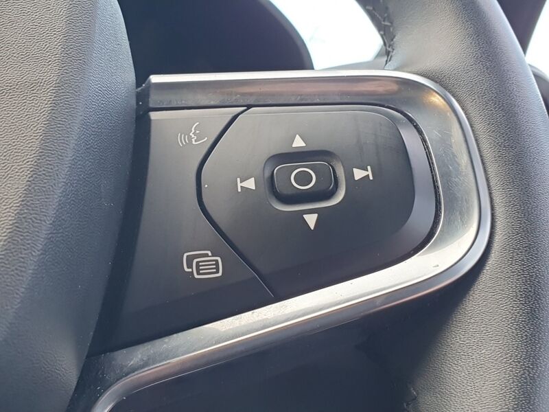 More views of Volvo C40