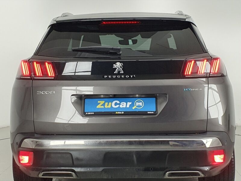 More views of Peugeot 3008