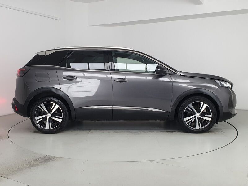 More views of Peugeot 3008