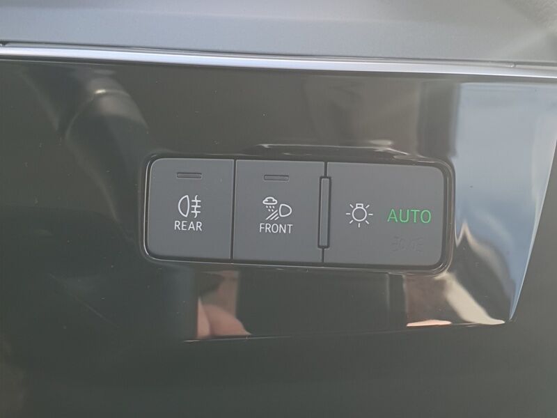 More views of Audi Q8 e-tron