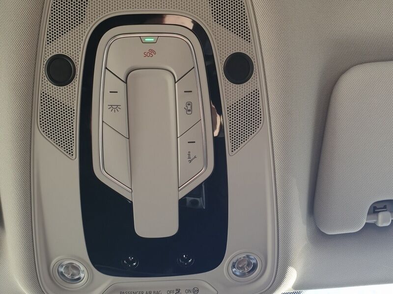 More views of Audi Q8 e-tron