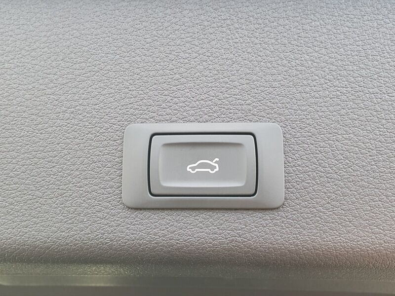 More views of Audi Q8 e-tron