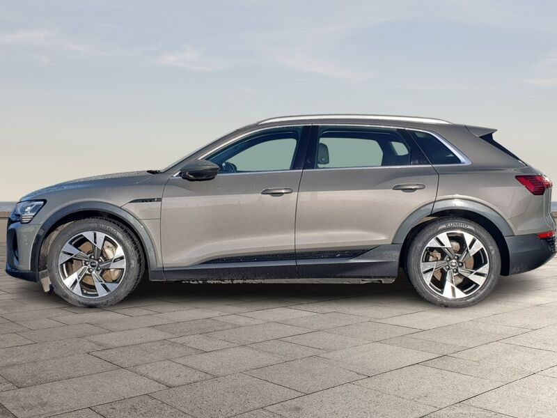 More views of Audi Q8 e-tron