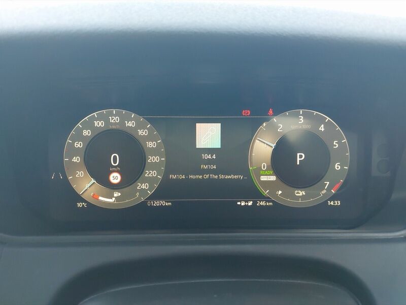 More views of Land Rover Range Rover Velar