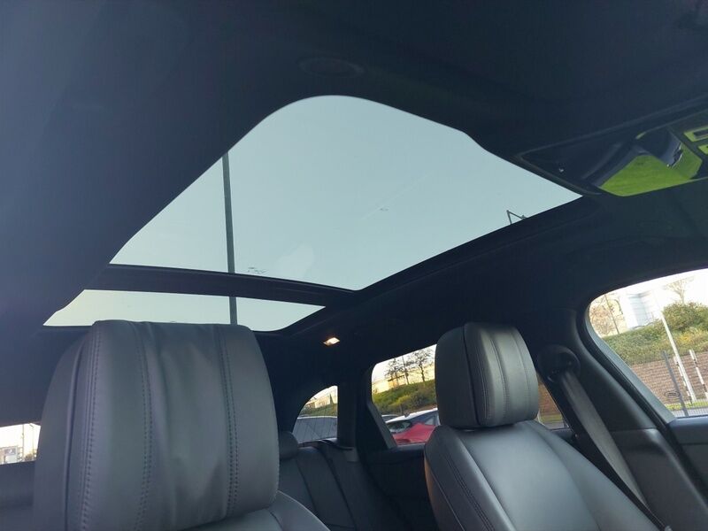 More views of Land Rover Range Rover Velar