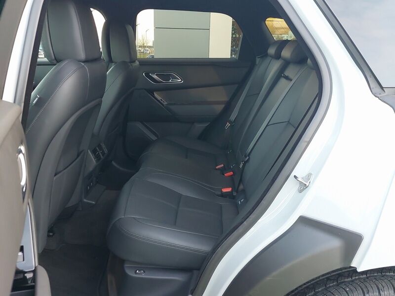 More views of Land Rover Range Rover Velar