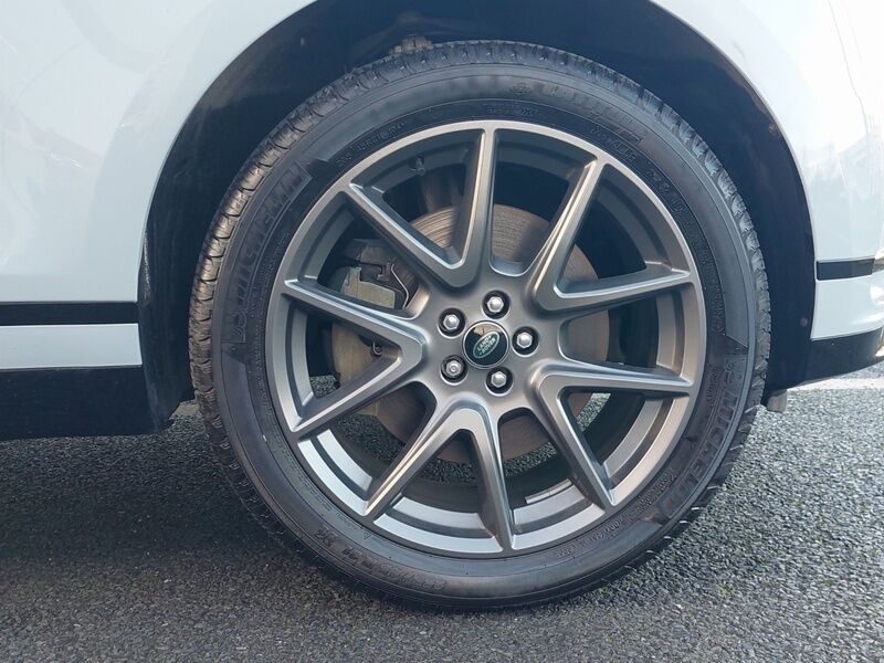 More views of Land Rover Range Rover Velar