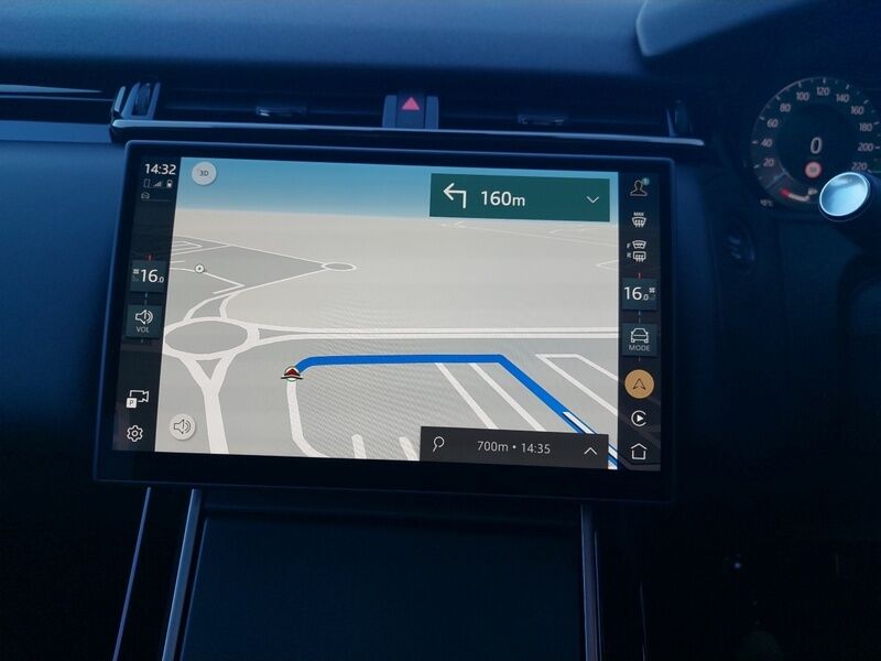 More views of Land Rover Range Rover Velar