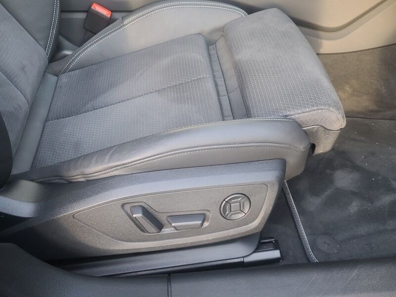 More views of Audi A6