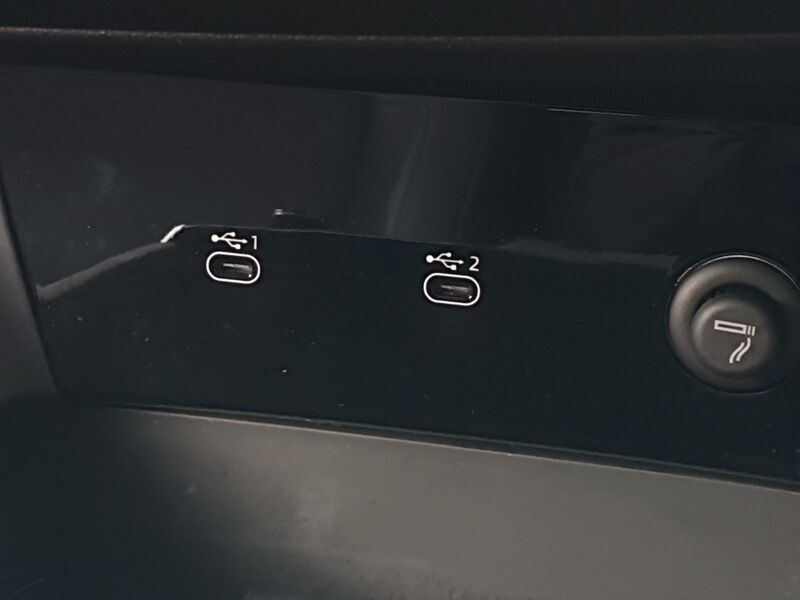 More views of Audi A6 Avant e-tron