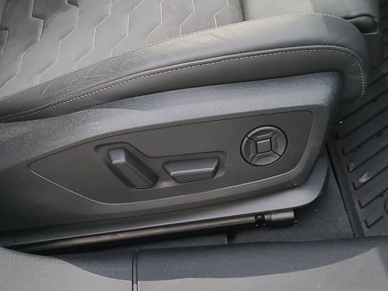 More views of Audi A6 Sportback e-tron