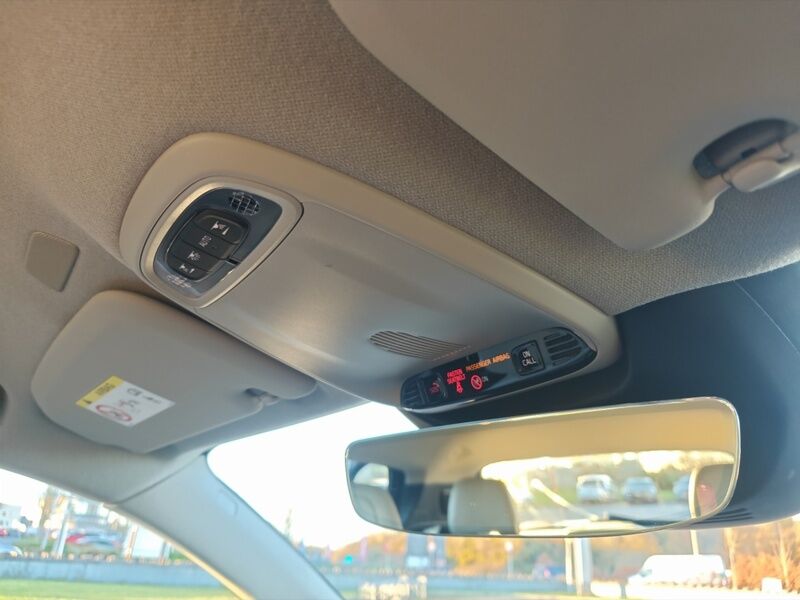 More views of Volvo XC40