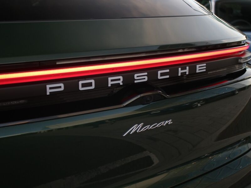 More views of Porsche Macan
