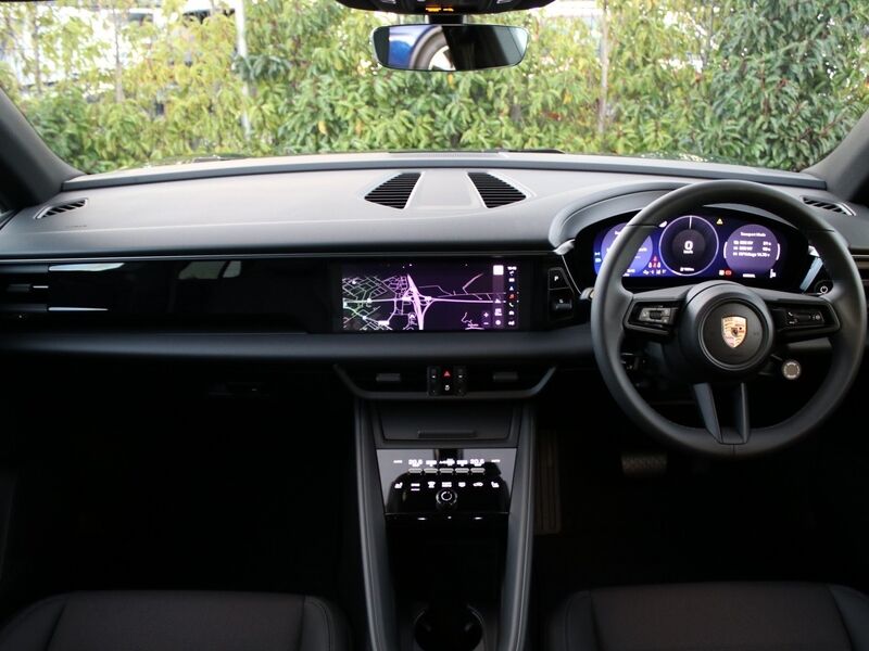 More views of Porsche Macan