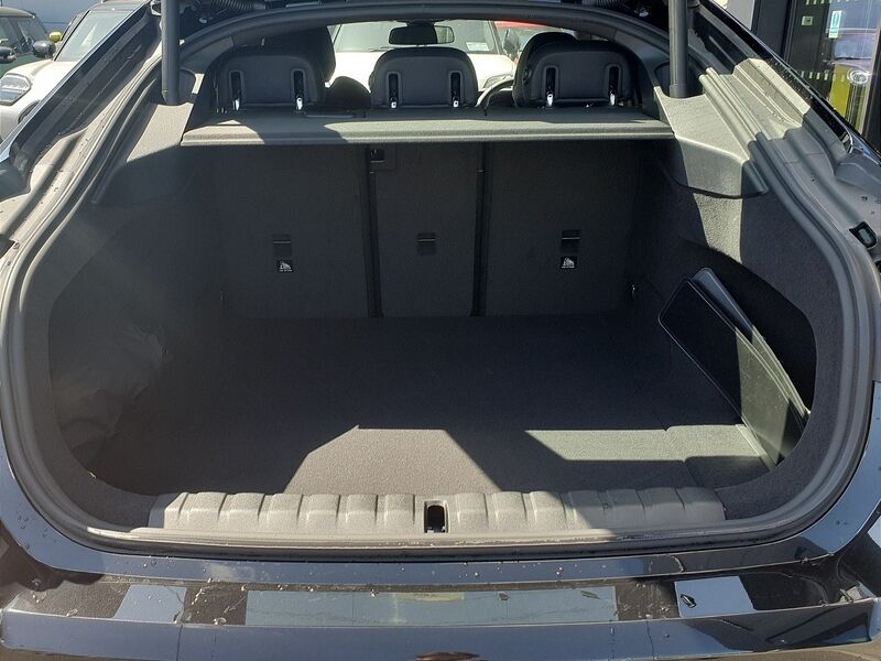 More views of BMW i4