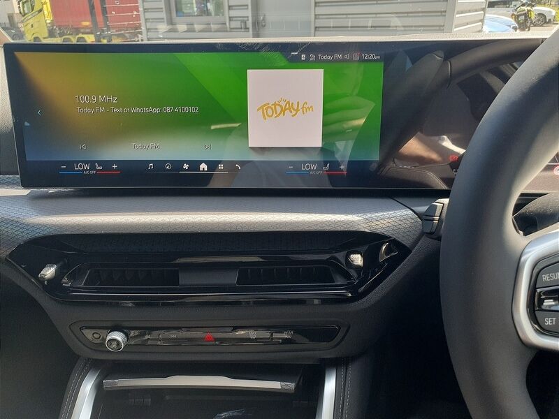 More views of BMW i4