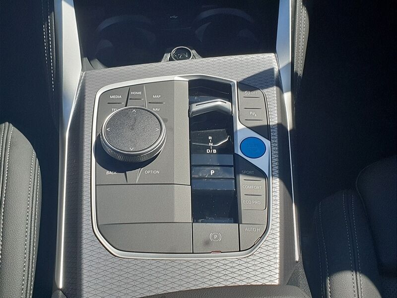 More views of BMW i4