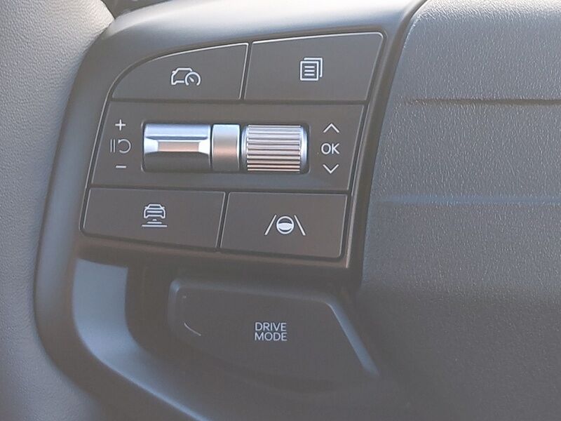 More views of Kia K4