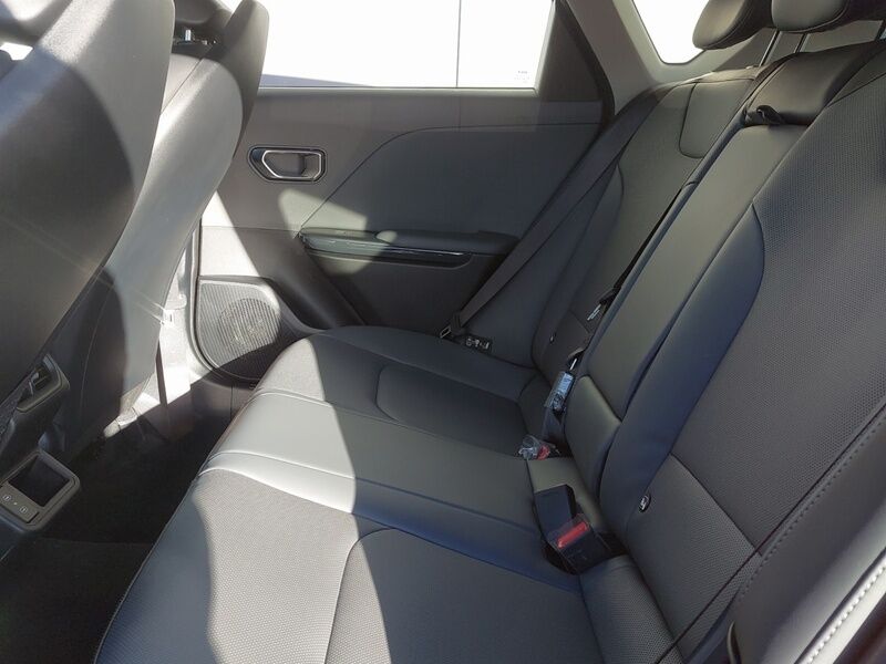 More views of Kia K4