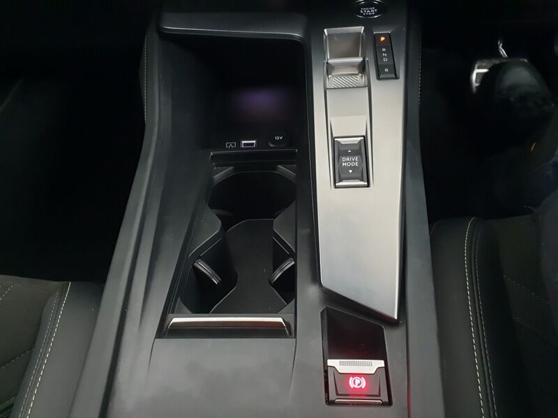 More views of Peugeot 308