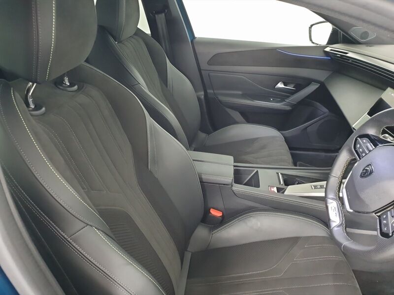 More views of Peugeot 308