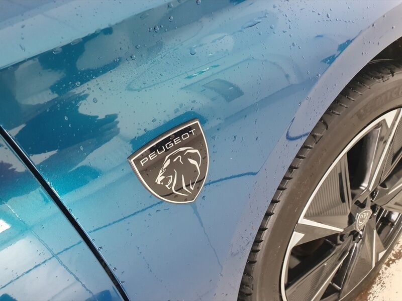 More views of Peugeot 308