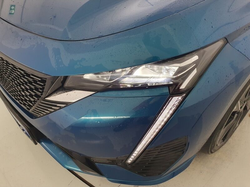 More views of Peugeot 308