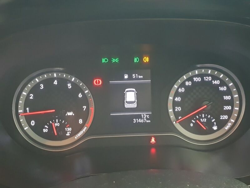 More views of Hyundai i10