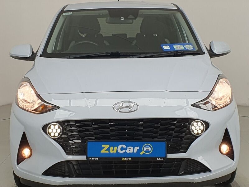 More views of Hyundai i10