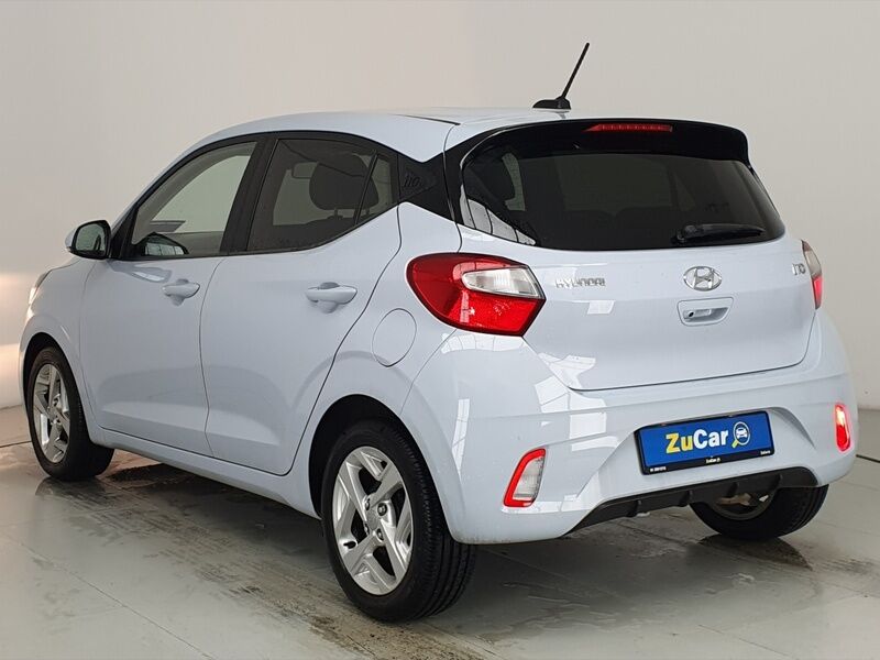 More views of Hyundai i10
