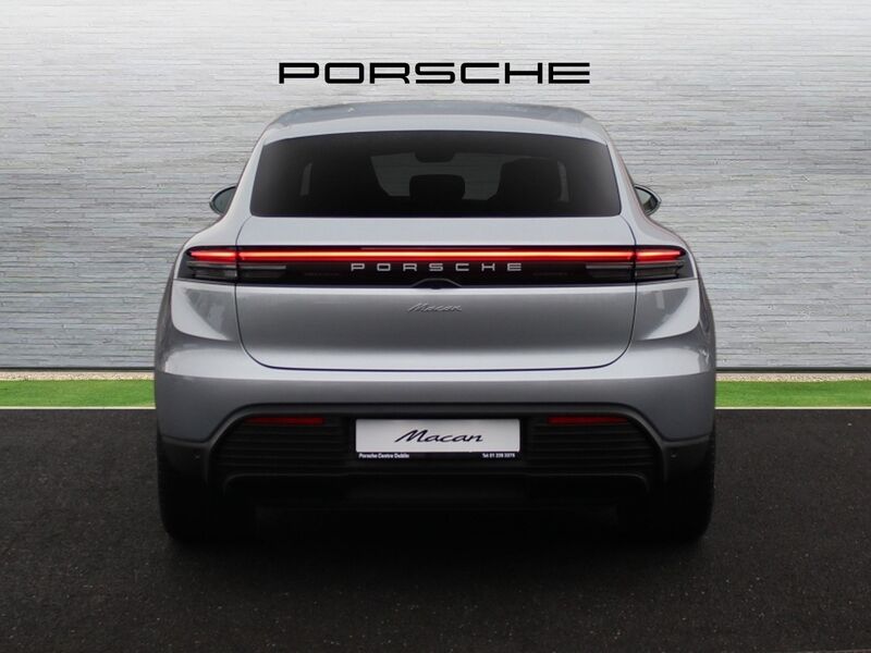 More views of Porsche Macan
