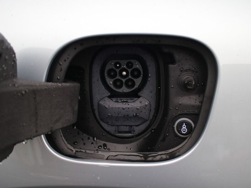 More views of Porsche Macan