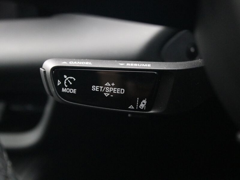 More views of Porsche Macan