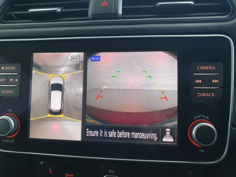 More views of Nissan Leaf