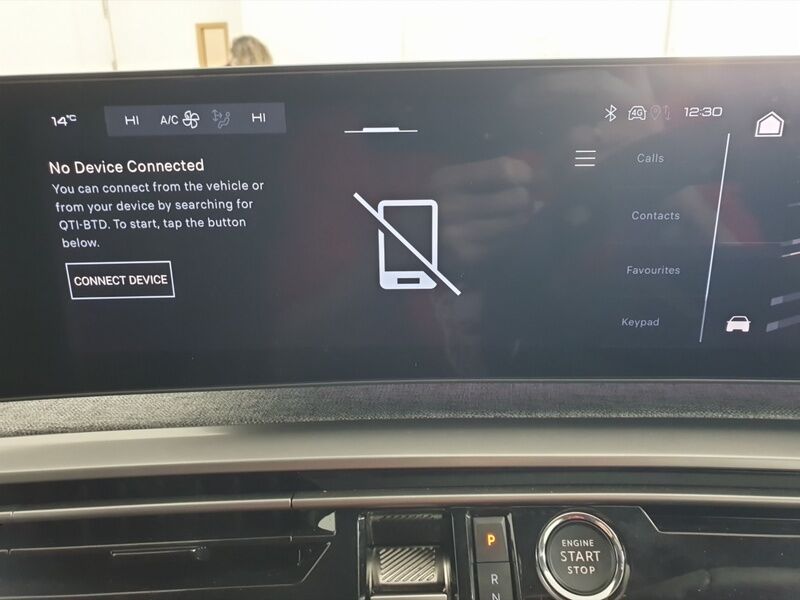 More views of Peugeot 3008