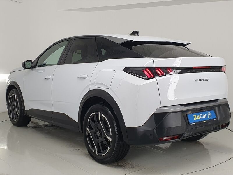 More views of Peugeot 3008