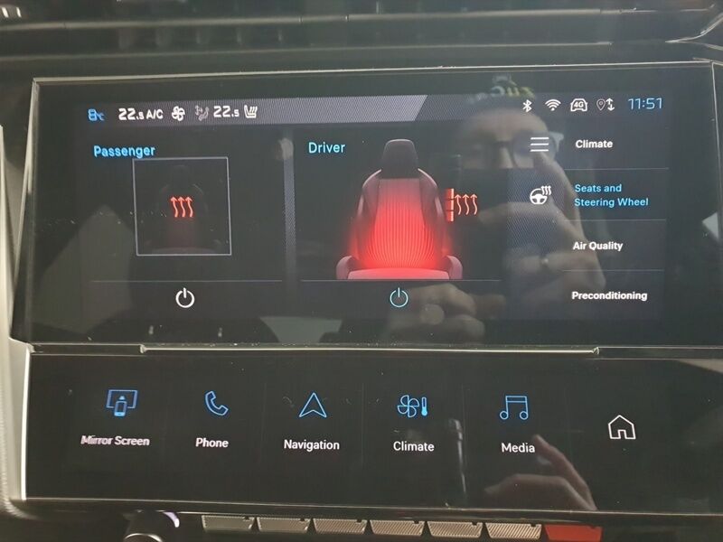 More views of Peugeot 308