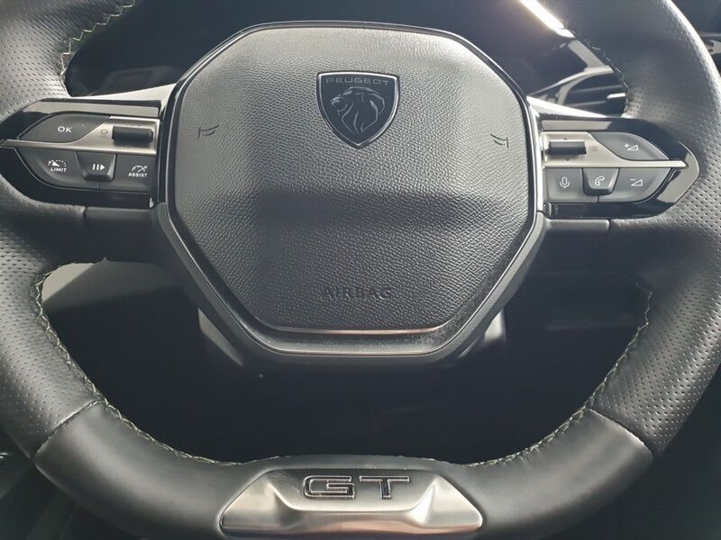 More views of Peugeot 308