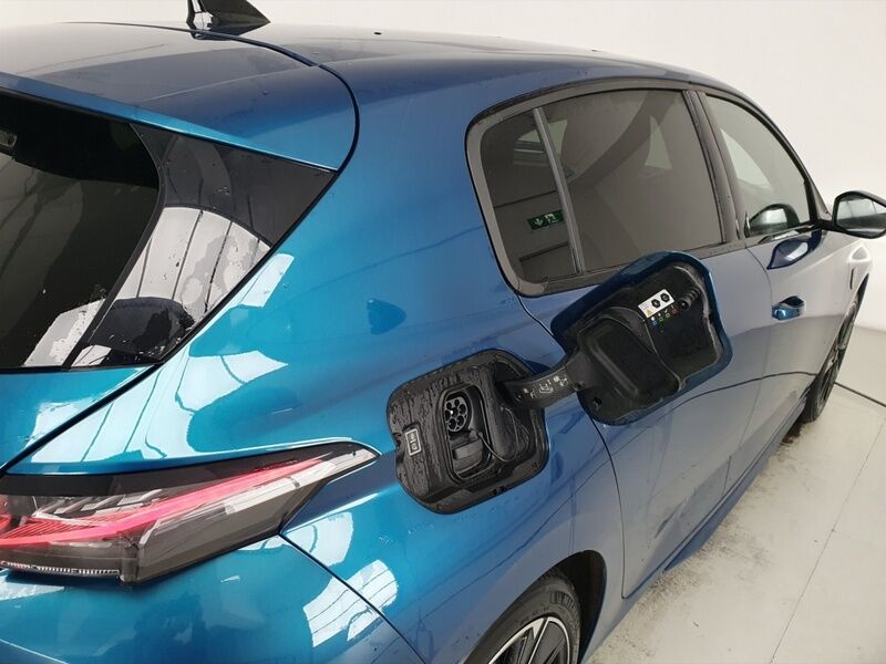 More views of Peugeot 308