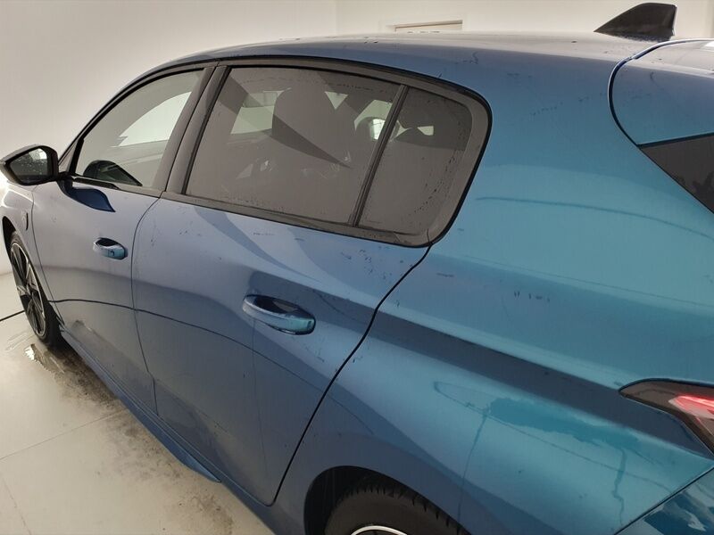 More views of Peugeot 308