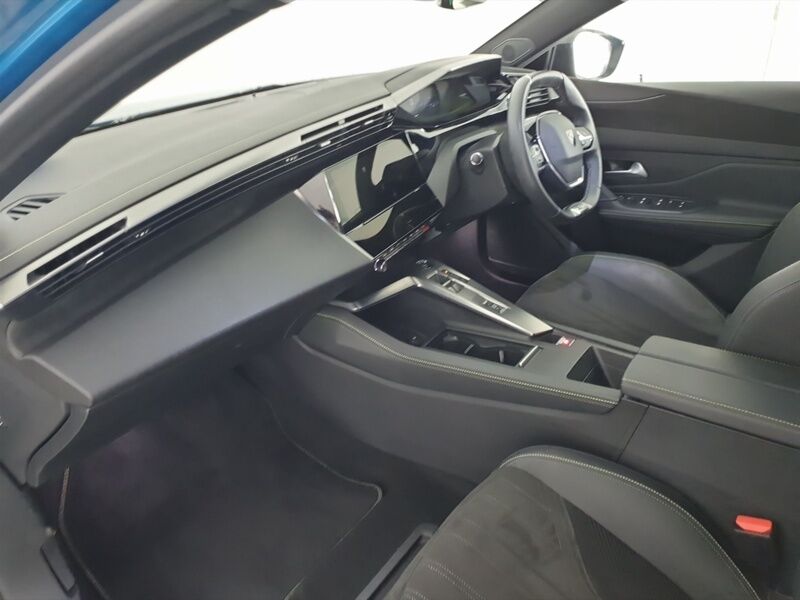 More views of Peugeot 308