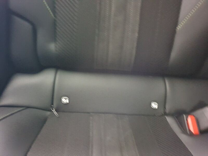 More views of Peugeot 308