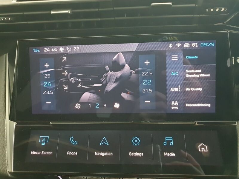 More views of Peugeot 308