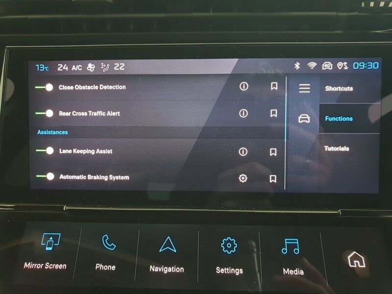 More views of Peugeot 308