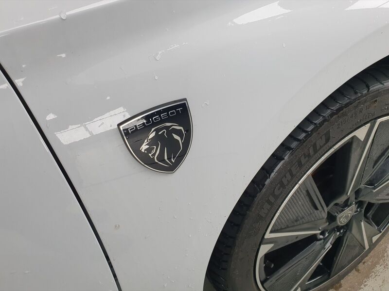 More views of Peugeot 308