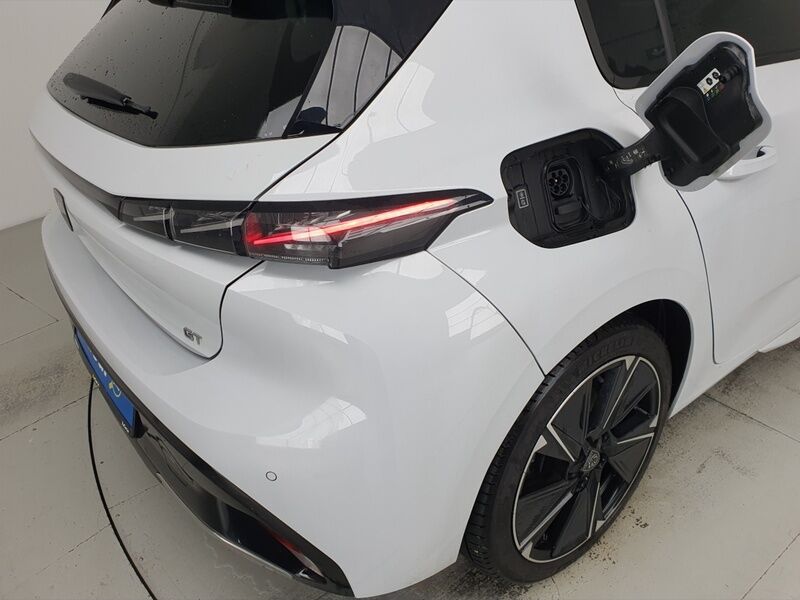 More views of Peugeot 308