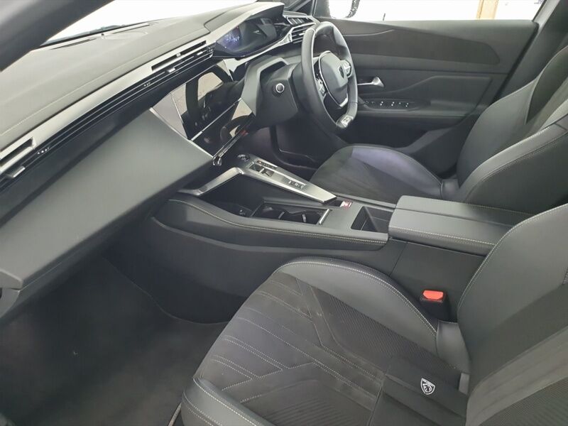 More views of Peugeot 308