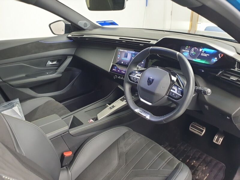 More views of Peugeot 308