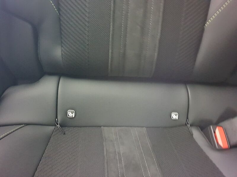 More views of Peugeot 308